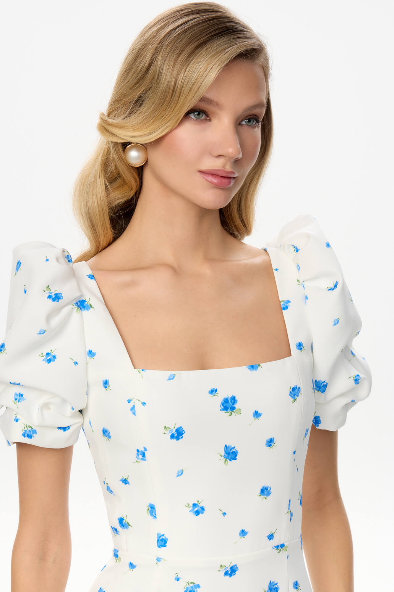 Melivya™ Godet Silhouette Square Neck