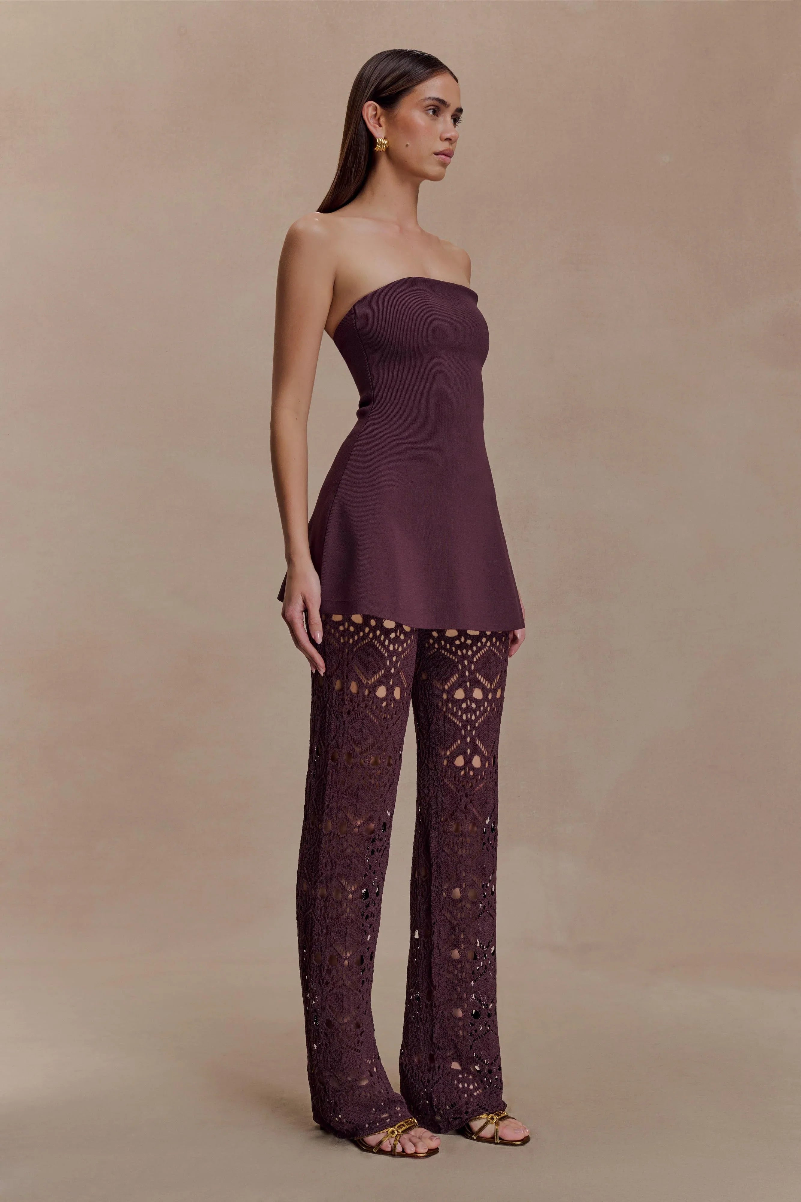 Melivya™ Burgundy Knit Strapless Peplum Top