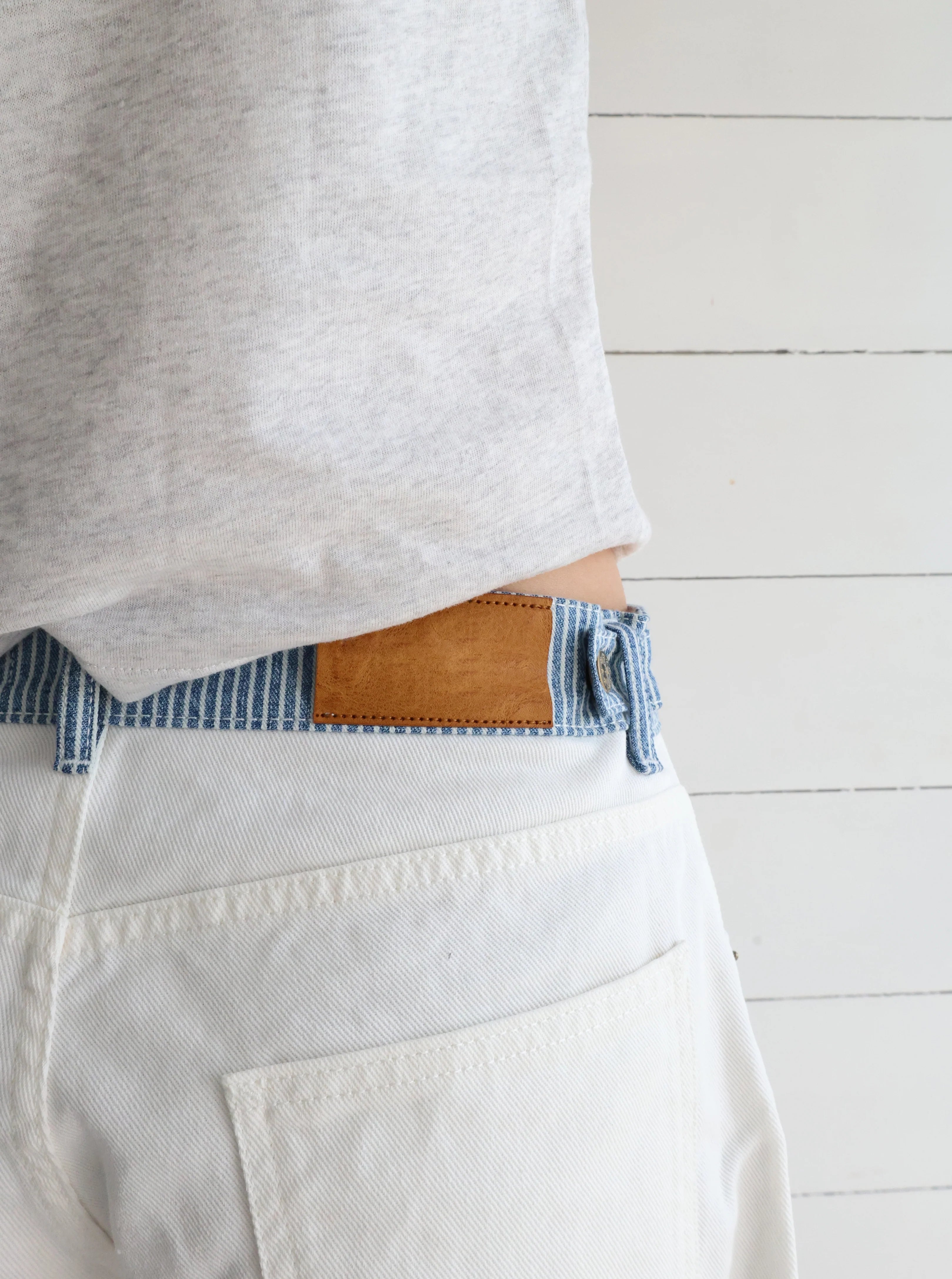 Melivya™ Creamy Stripe-Waist Wide-Leg Jeans