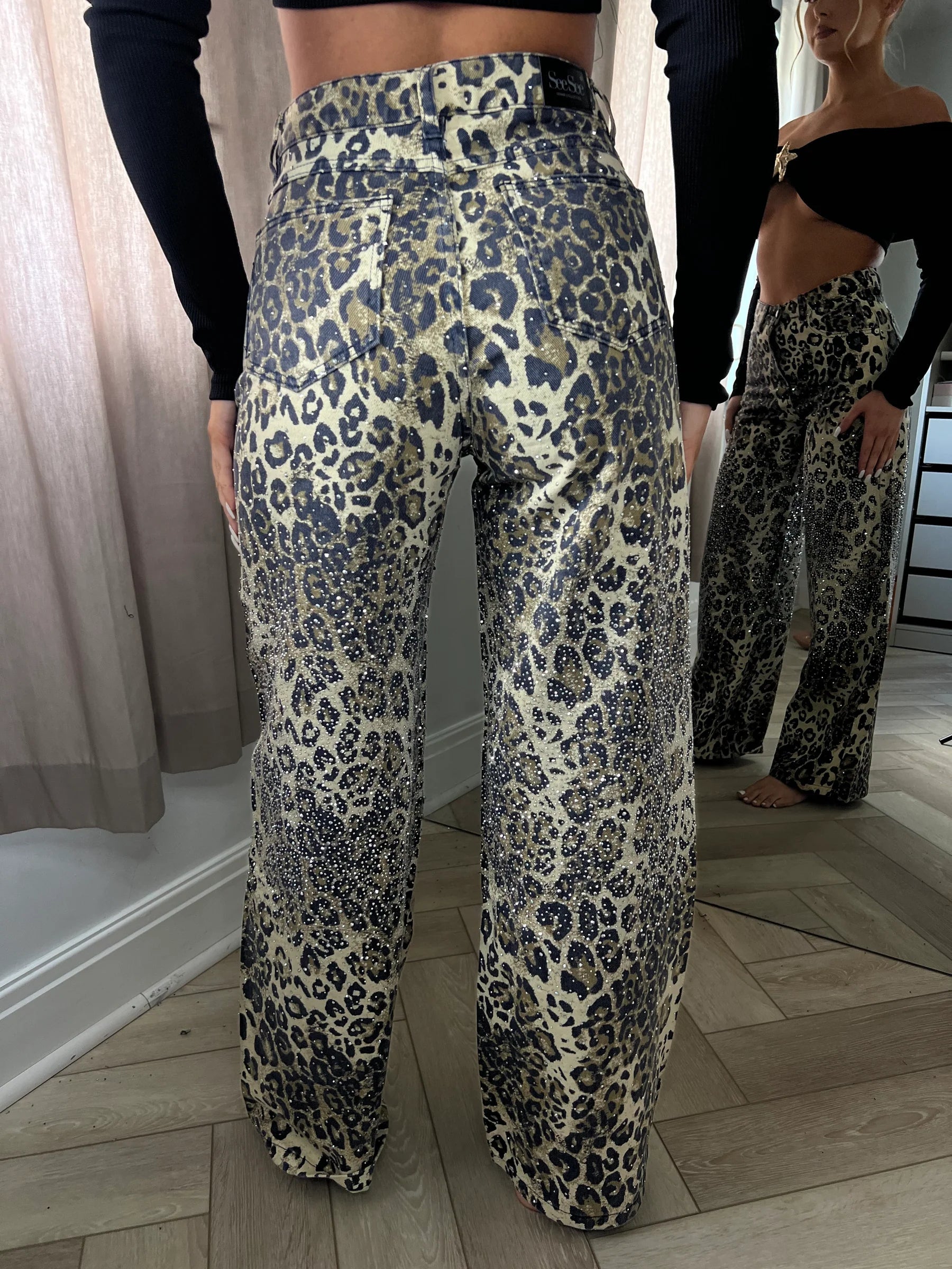 Melivya™ Leopard Rhinestone Wide Leg Jeans