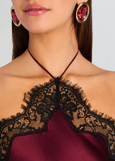 Melivya™ Rouge Lace Siren